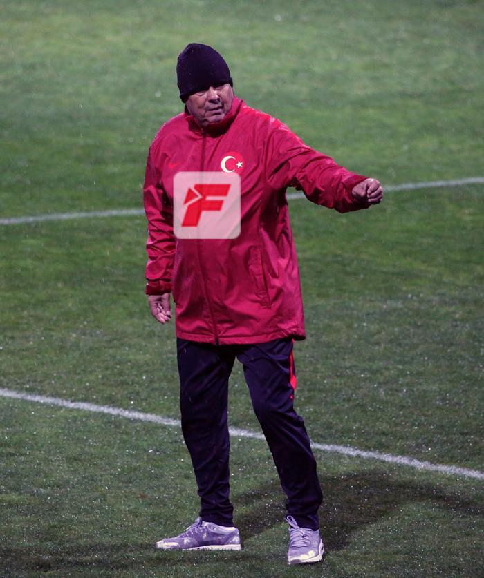 A Milli Takım, Cengiz Ündersiz çalıştı