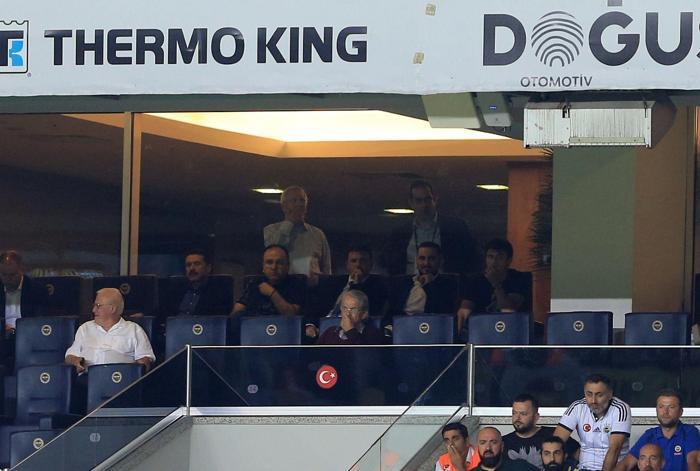 Yıldırım emir Kapatın ışıkları...