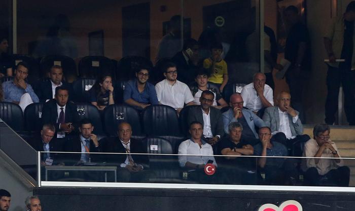 Yıldırım emir Kapatın ışıkları...