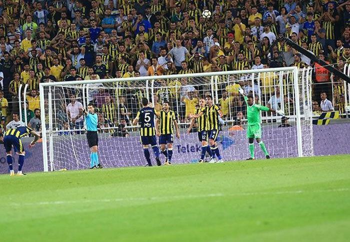 Vardar İstanbulu fethetti, Fenerbahçeyi nakavt etti