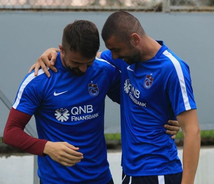 Burak ve Onur bu yüzden kadro dışı kaldı Soyunma odasında...