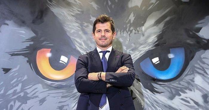 Emre Belözoğlunun ekibinde flaş isim Fenerbahçe ve Cocu detayı