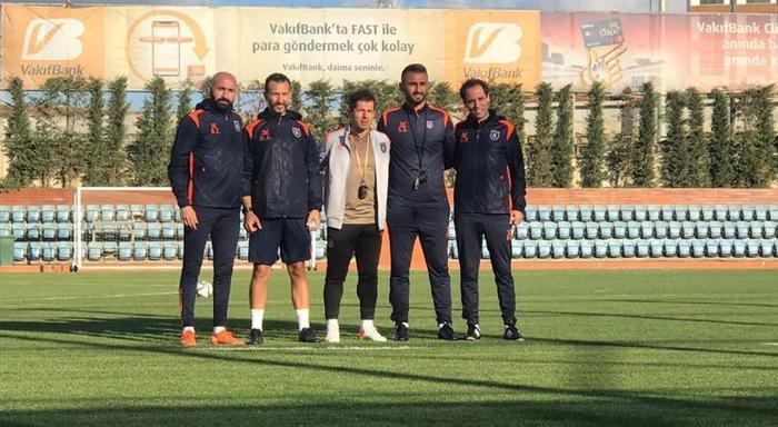 Emre Belözoğlunun ekibinde flaş isim Fenerbahçe ve Cocu detayı