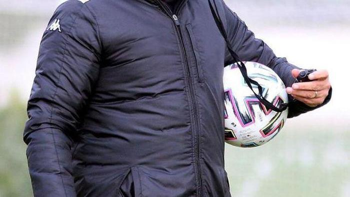 Süper Lig 2021-2022 sezonunda yaşanan teknik direktör ayrılıkları