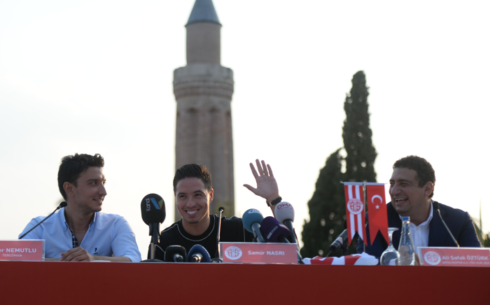 Antalyaspordan Nasriye kent merkezinde tören