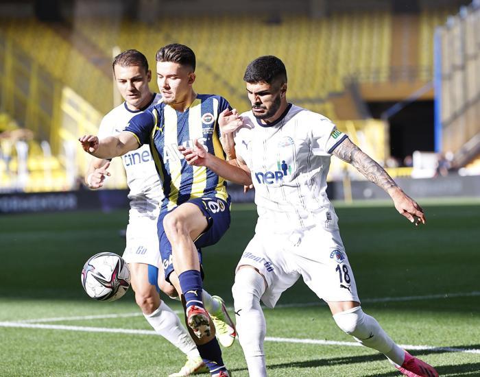 Son dakika Fenerbahçede Ferdi Kadıoğlundan 5 yıllık imza İşte kazanacağı ücret