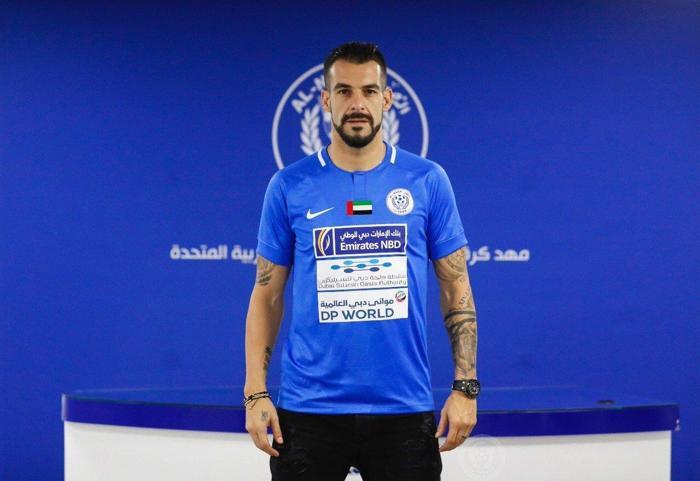 Goller atmış olsan da Beşiktaşta tartışılmayan bir isim değildin. Fakat bir anda tıpkı Almeira, Sevilla, Manchester City, Valencia ya da Middlesbroughda olduğu gibi takımın yıldızı hâline dönüştün.