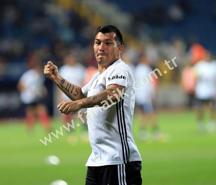 Kasımpaşa - Beşiktaş maçında ekrana yansımayanlar