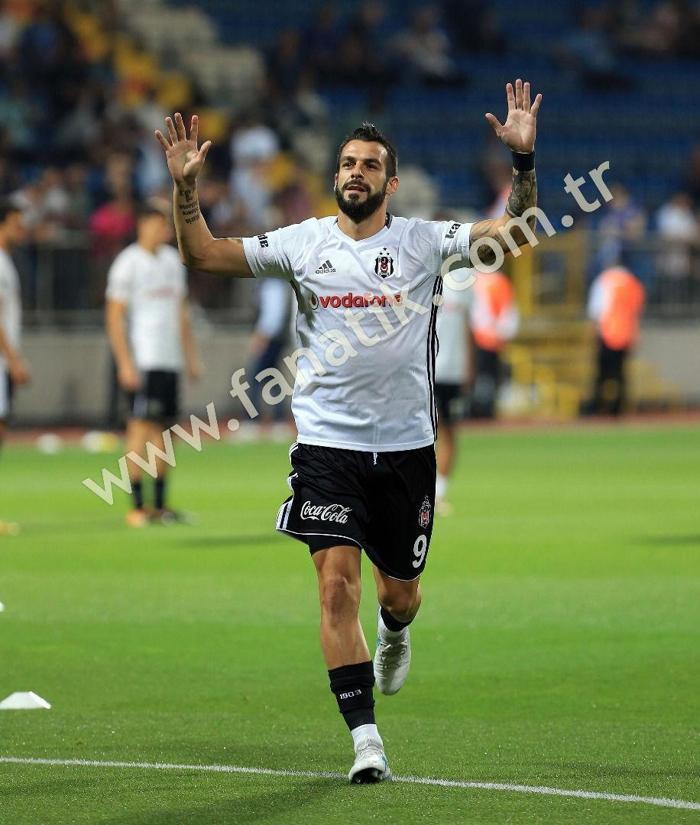 Kasımpaşa - Beşiktaş maçında ekrana yansımayanlar