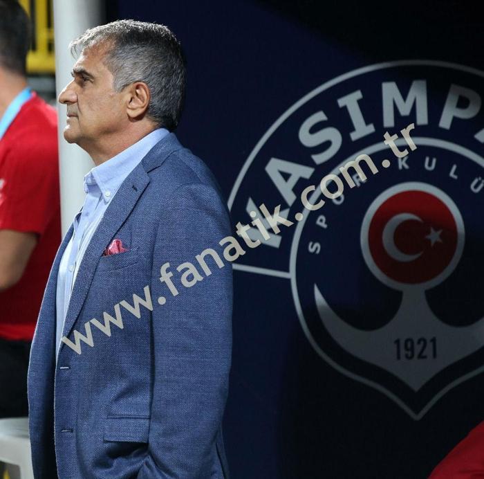 Kasımpaşa - Beşiktaş maçında ekrana yansımayanlar