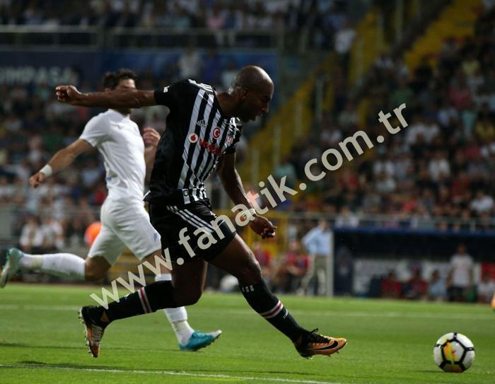 Kasımpaşa - Beşiktaş maçında ekrana yansımayanlar