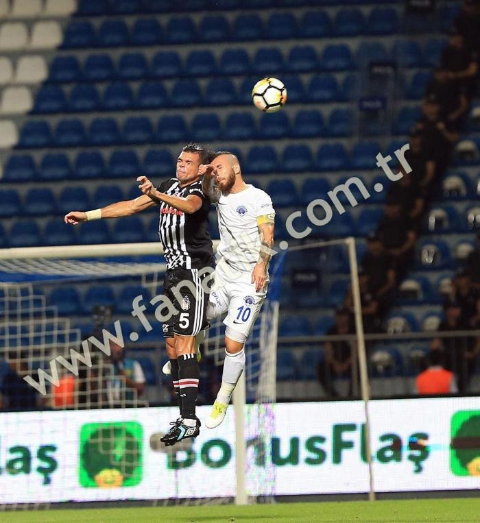 Kasımpaşa - Beşiktaş maçında ekrana yansımayanlar