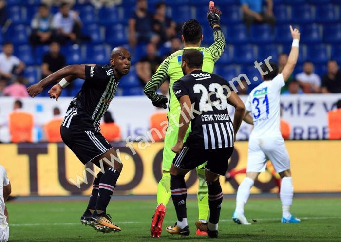 Kasımpaşa - Beşiktaş maçında ekrana yansımayanlar