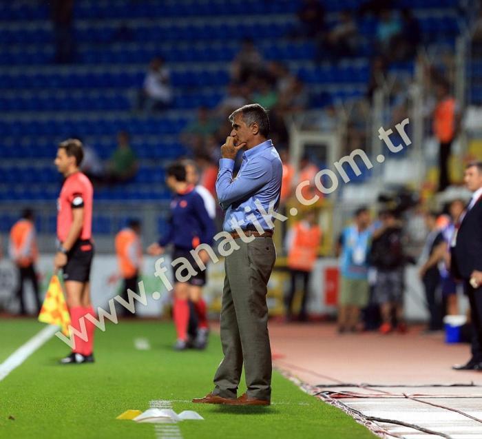 Kasımpaşa - Beşiktaş maçında ekrana yansımayanlar