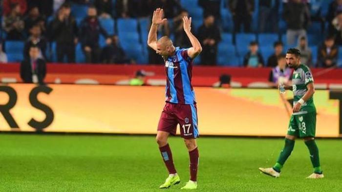 Burak Yılmaz bakın nereye gidiyor Flaş iddia...