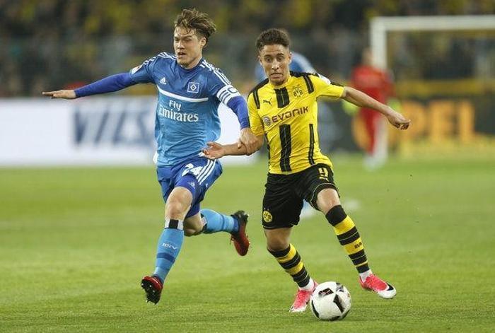 Galatasaray, Fenerbahçenin de ilgilendiği Emre Mor için teklif yaptı