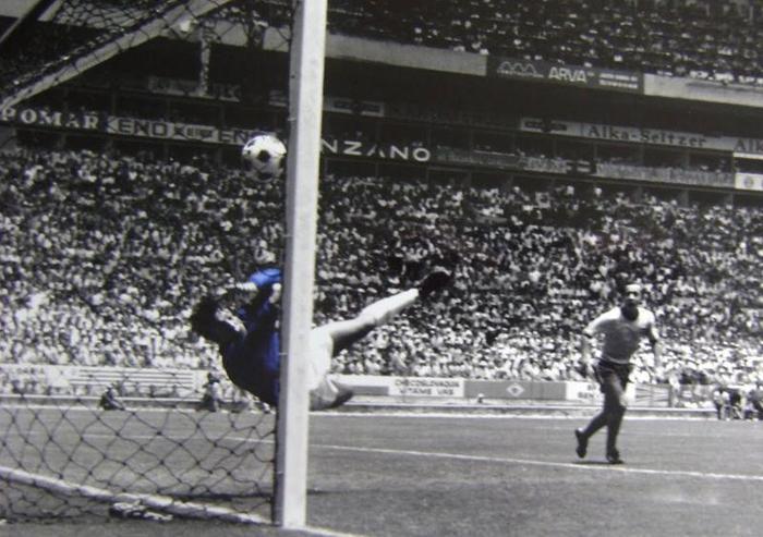 Gordon Banks