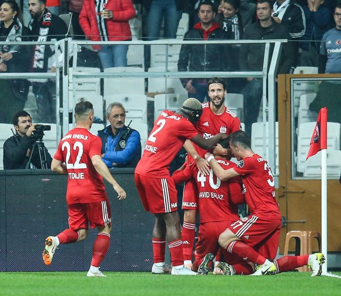 Fanatik yazarlarının Beşiktaş - Sivasspor maçı yorumları