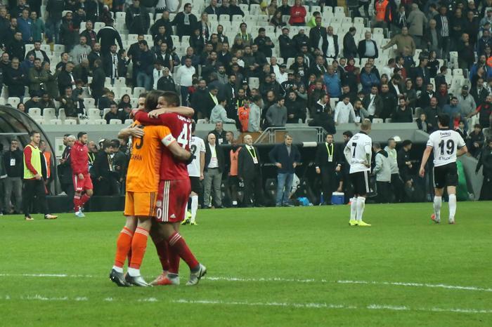 Fanatik yazarlarının Beşiktaş - Sivasspor maçı yorumları