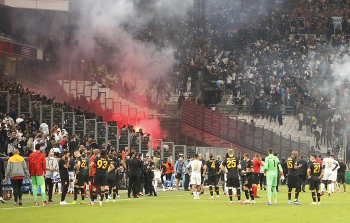 Son dakika Marsilya-Galatasaray maçı durdu, devreye Fatih Terim girdi