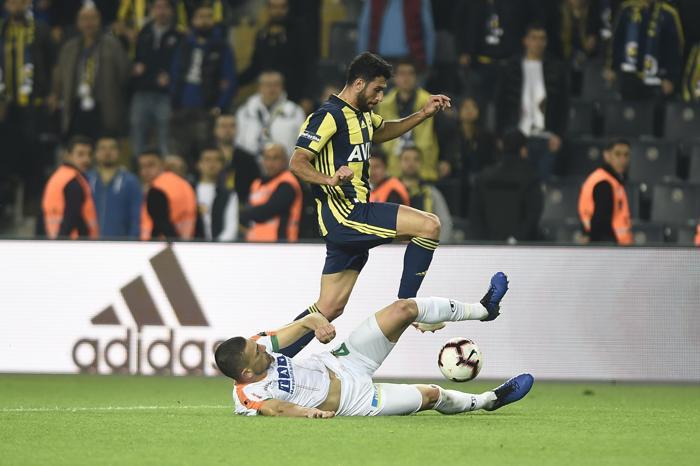 Fanatik yazarlarının Fenerbahçe Alanyaspor maçı yorumları
