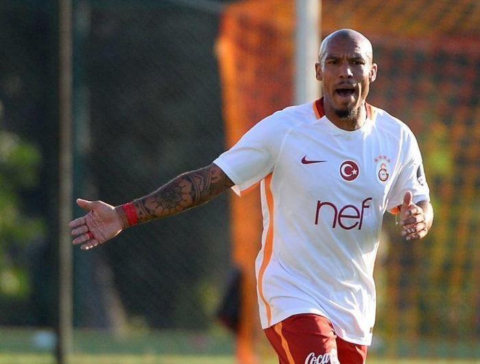NIGEL DE JONG