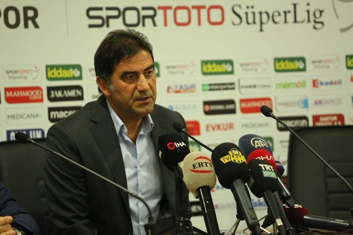 Trabzonsporda Ünal Karamanın yerine teknik direktörlük için adaylar hazır