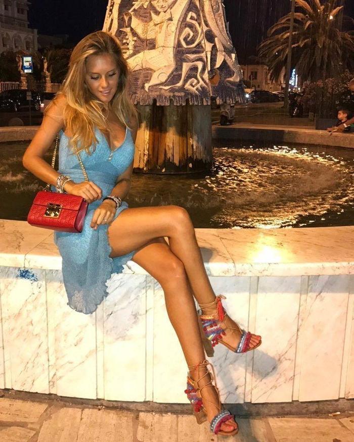 Spor muhabiri Michela Persico güzelliği ile büyülüyor