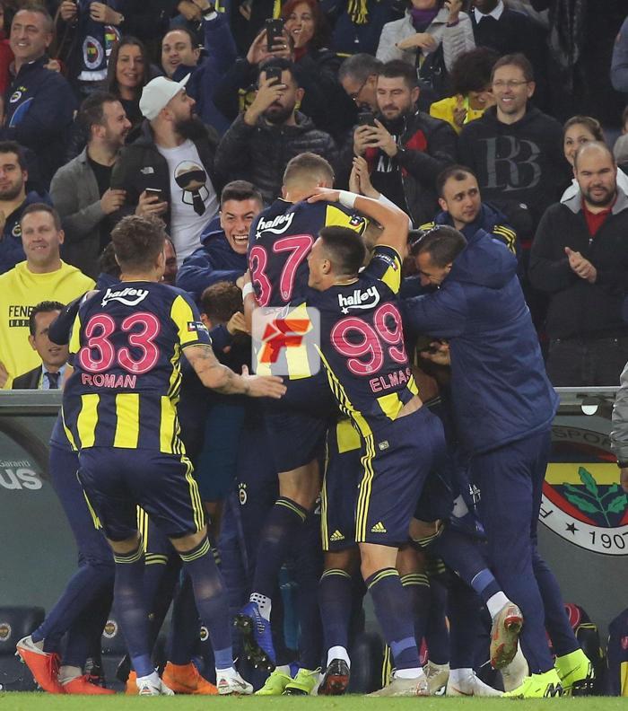 Ayew attı Comolli havalara uçtu