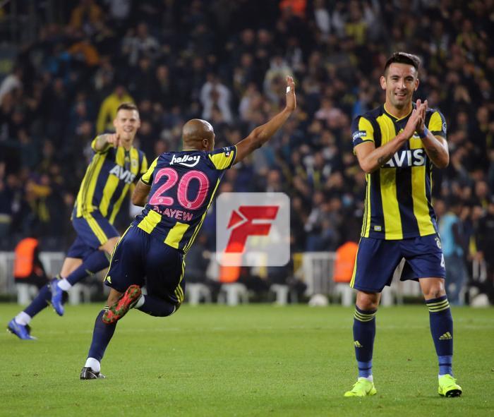 Ayew attı Comolli havalara uçtu