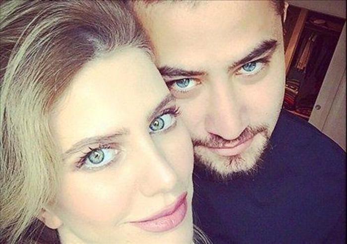 Kasımpaşa forması giyen Aydın Yılmaz ve eşi
