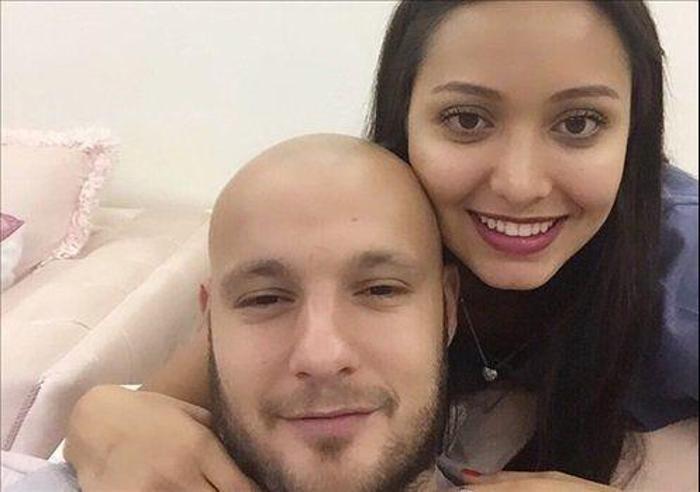 Gaziantepsporlu futbolcu Gökhan Değirmenci ve eşi