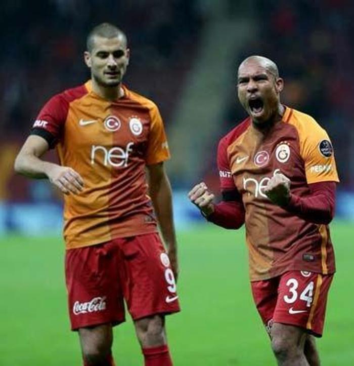 Galatasarayda bir ayrılık daha