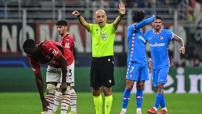 Türk hakem Milanı cezalandırdı
