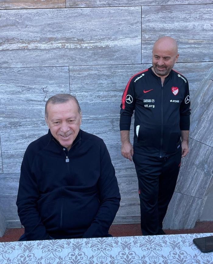 Cumhurbaşkanı Erdoğandan danışmanları ve bakanlar ile basketbol maçı
