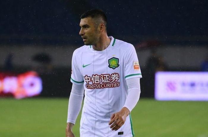 Beşiktaşta kritik zirve Burak Yılmaz...