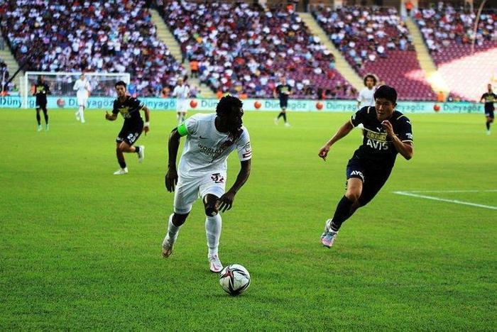 Son dakika: Vitor Pereiranın Fenerbahçeye hediyesi... Ali Koç canlı yayında açıklamıştı