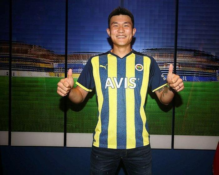 Son dakika: Vitor Pereiranın Fenerbahçeye hediyesi... Ali Koç canlı yayında açıklamıştı