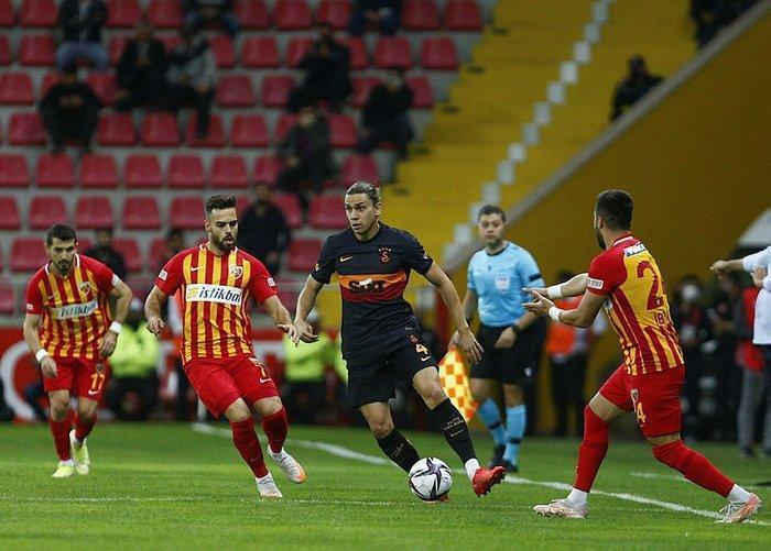 Son dakika: Stefan Kuntz Galatasarayın yıldızına hayran kaldı