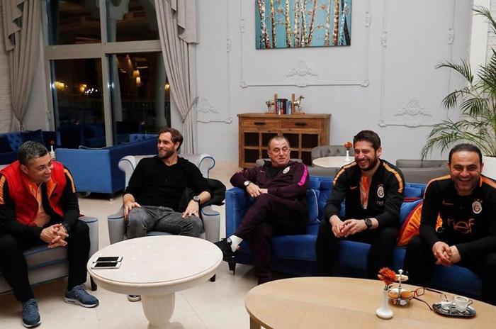 Johan Elmander Galatasarayın devre arası transfer planlarını açıkladı