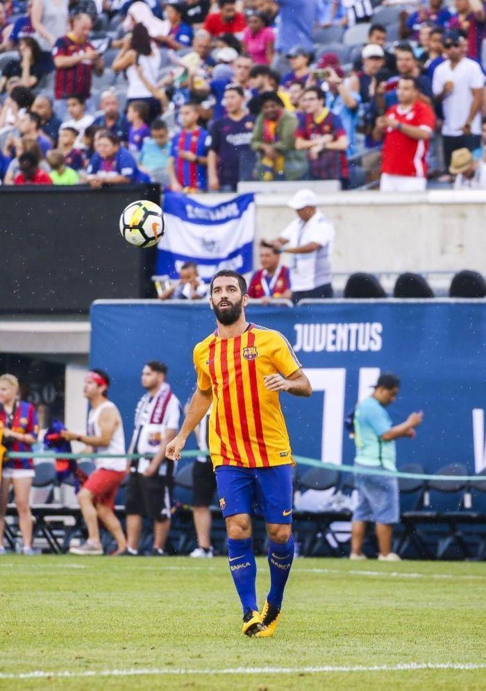 Barcelona açıkladı Arda Turan kararı...