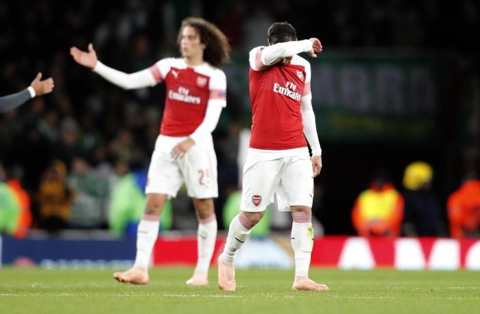 Arsenalın yıldızı Danny Welbeck ayak bileğini kırdı