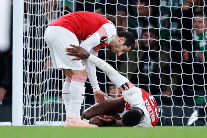 Arsenalın yıldızı Danny Welbeck ayak bileğini kırdı