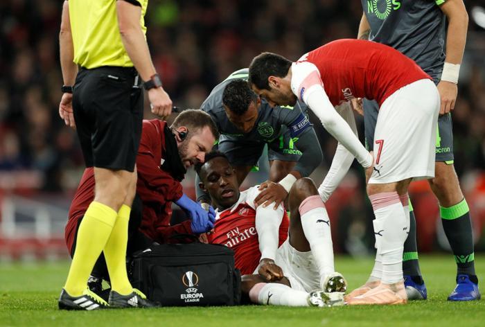 Arsenalın yıldızı Danny Welbeck ayak bileğini kırdı