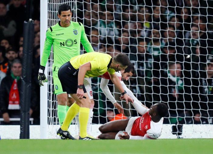 Arsenalın yıldızı Danny Welbeck ayak bileğini kırdı