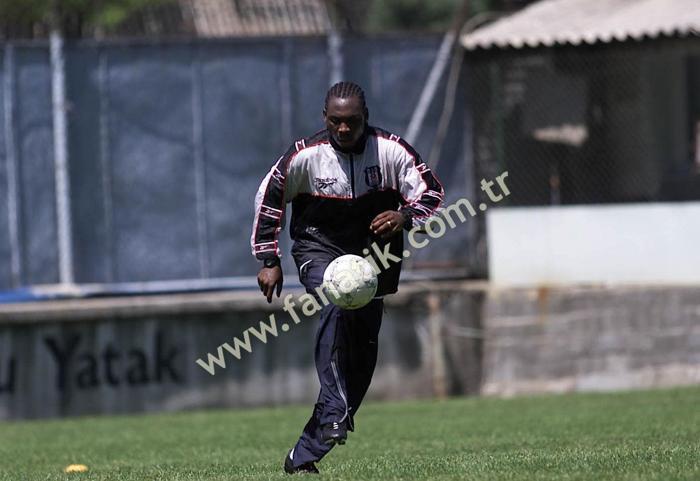 Eski yıldızlar şimdi ne yapıyorlar: Daniel Amokachi