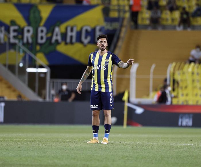 Vitor Pereira kararını verdi İşte Fenerbahçenin Giresunspor karşısındaki muhtemel 11i