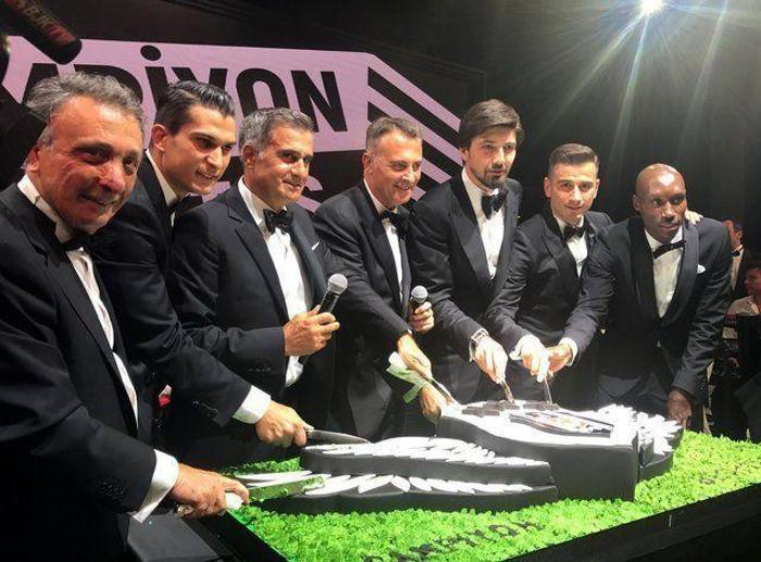 - Scout ekibi üç kıtada aylarca dolaştı, futbolcular izledi ama hiç alınan isim yok. Tavsiye ettikleri isimler yok mu