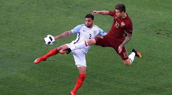 Fenerbahçede acil forvet aranıyor