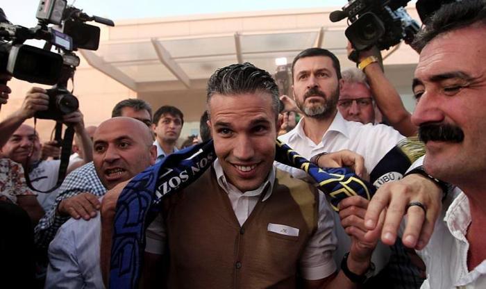 Türkiyede en çılgınca karşılanan 10 futbolcu